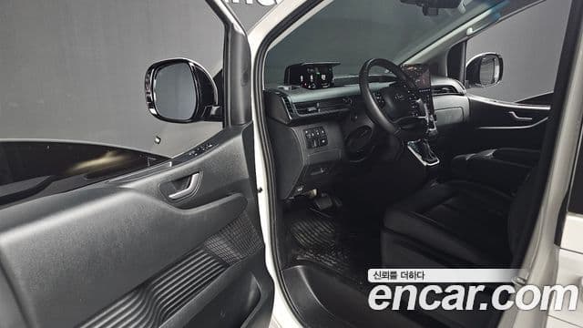 Hyundai Staria Modern, 2024 11