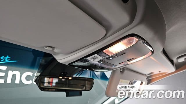 Hyundai Staria Modern, 2024 19