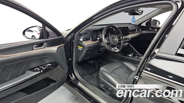 Kia K5 3세대 Signature, 2020 11