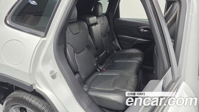 Jeep Cherokee(KL) 2.4 Limited AWD, 2021 12