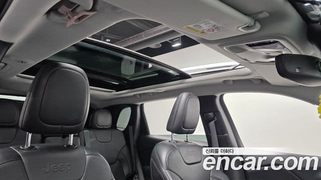 Jeep Cherokee(KL) 2.4 Limited AWD, 2021 18