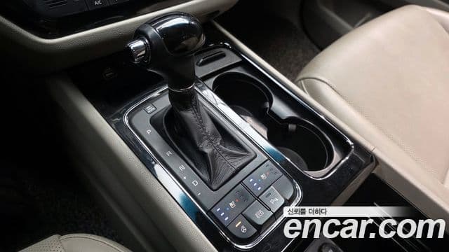 Kia All New Carnival Prestige, 2016 9