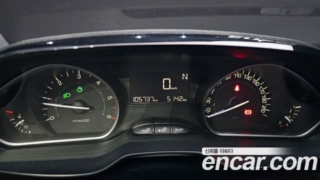 Peugeot 208 1.6 BlueHDi Allure 5도어, 2018 8