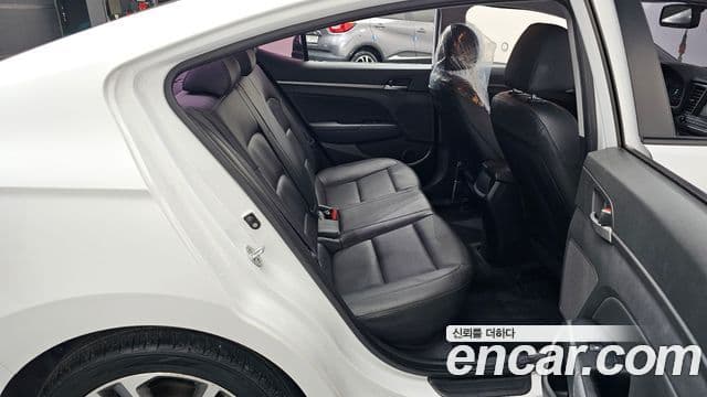 Hyundai Avante AD 1.6 GDI Value Plus, 2018 12