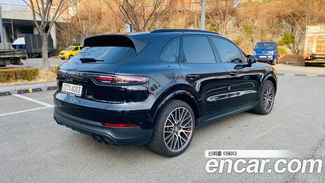 Porsche Cayenne (PO536) 3.0 E-гибрид, 2020 2