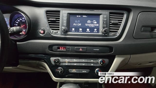 Kia The / новый New Carnival Luxury, 2019 15