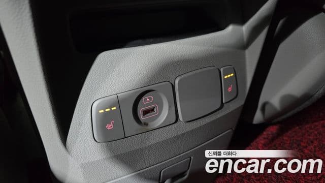 Kia The / новый New Carnival Luxury, 2019 17