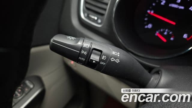 Kia The / новый New Carnival Luxury, 2019 19