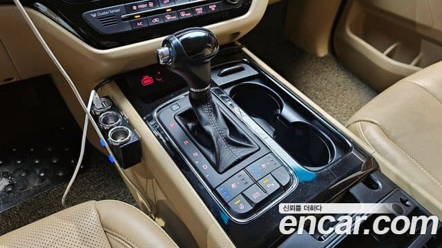 Kia All New Carnival Noblesse, 2016 9