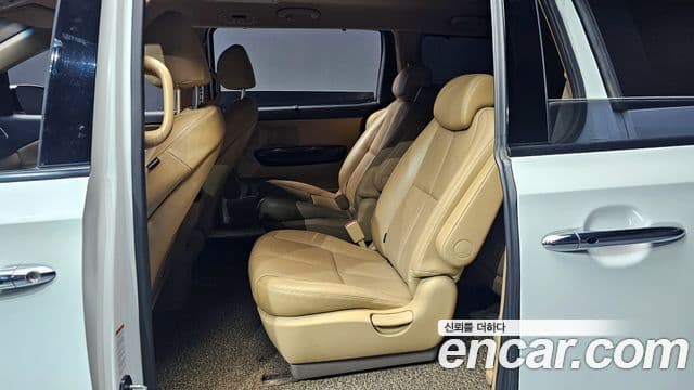 Kia All New Carnival Noblesse, 2016 12