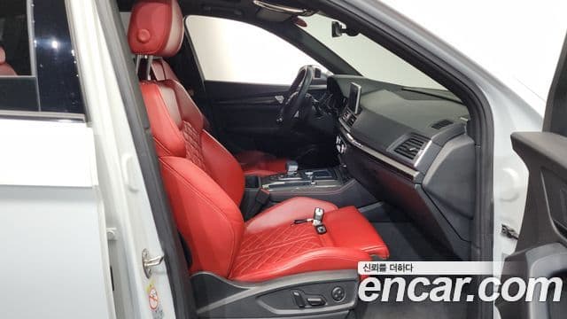 Audi SQ5 (FY), 2020 11