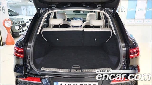 Genesis GV70, 2023 7