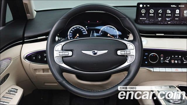 Genesis GV70, 2023 10