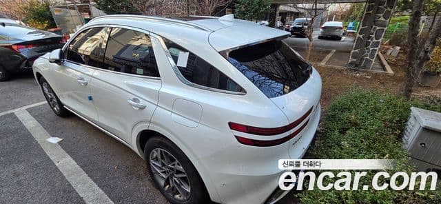 Genesis GV70, 2024 4