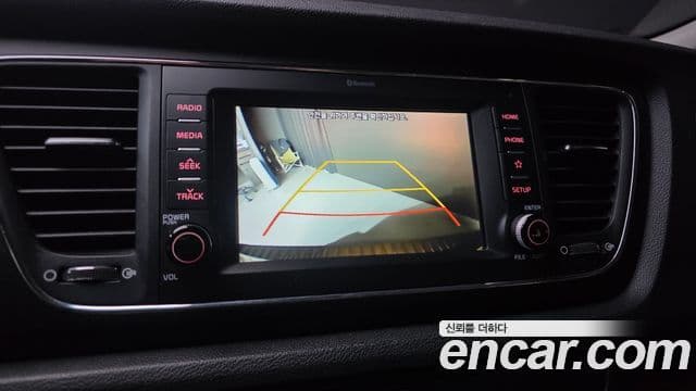 Kia The / новый New Carnival Luxury, 2019 16