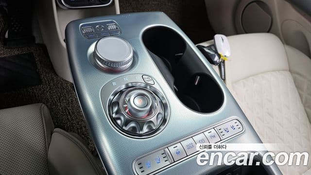 Genesis GV60 Standard AWD, 2023 9