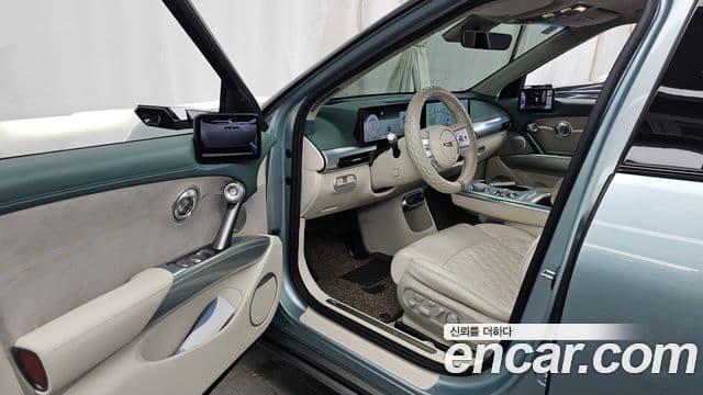 Genesis GV60 Standard AWD, 2023 10