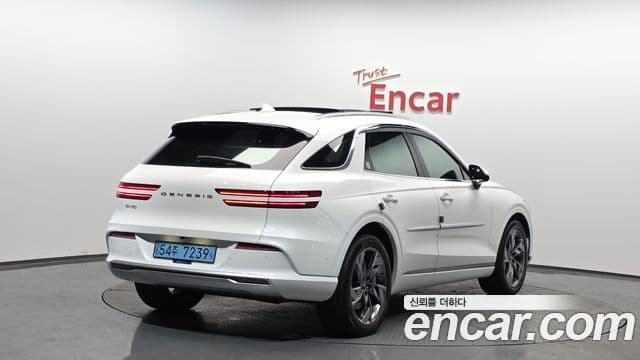 Genesis electrified GV70 e-AWD, 2022 2