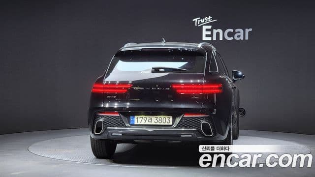 Genesis GV70, 2024 4