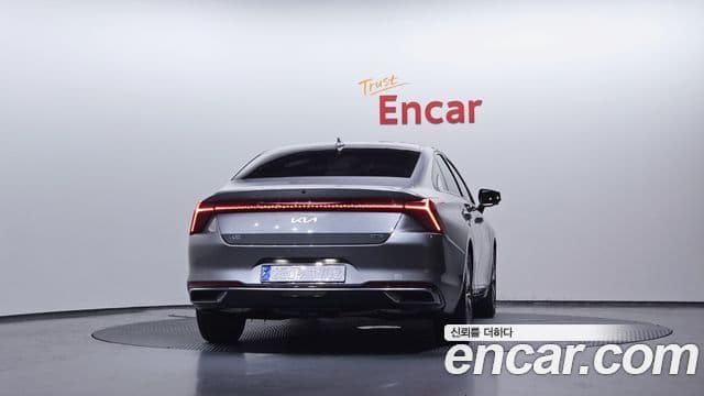 Kia K8 гибрид Signature, 2022 4