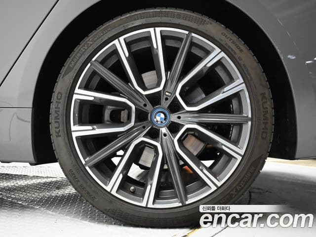BMW 7시리즈 (G11) 745Le iPerformance M Sport, 2022 все фото