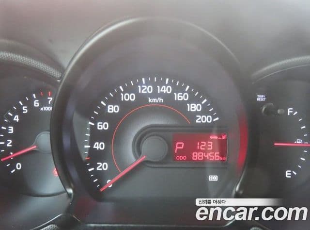 Kia Ray фургон /, 2015 6