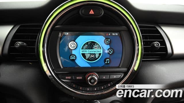 Mini Cooper 3세대, 2019 17