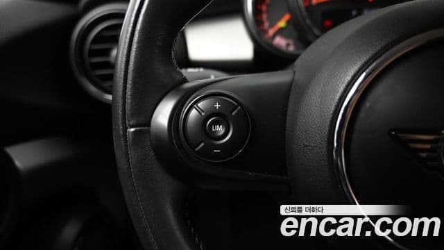 Mini Cooper 3세대, 2019 18