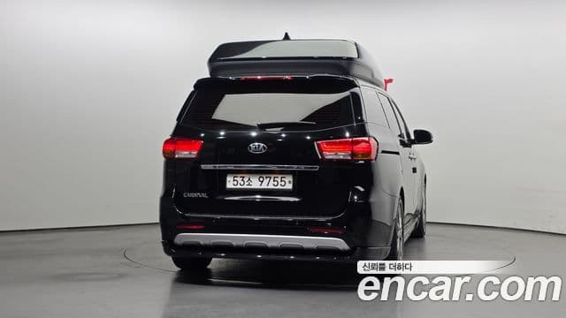 Kia All New Carnival Noblesse, 2018 4