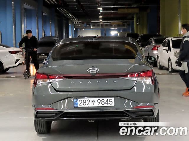 Hyundai Avante (CN7) Modern, 2021 3