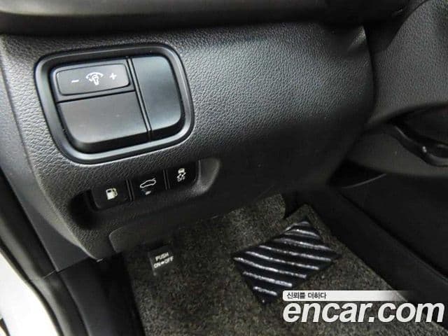 Kia K5 2세대 Luxury, 2016 10