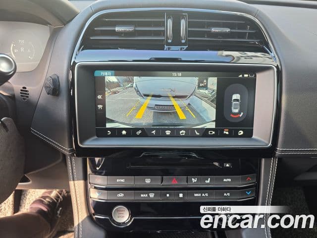 Jaguar F-PACE 20d R-Sport, 2017 12