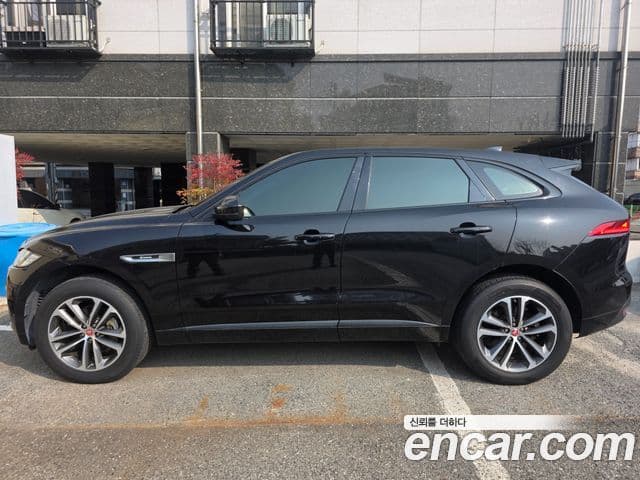 Jaguar F-PACE 20d R-Sport, 2017 13