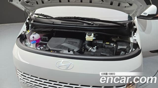 Hyundai Staria Modern, 2025 6