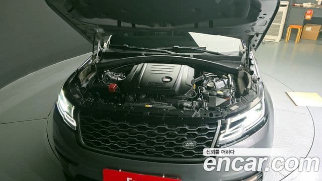 Land Rover Range Rover Velar 2.0 D240 R-Dynamic SE, 2020 6
