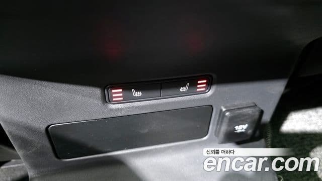 Land Rover Range Rover Velar 2.0 D240 R-Dynamic SE, 2020 18