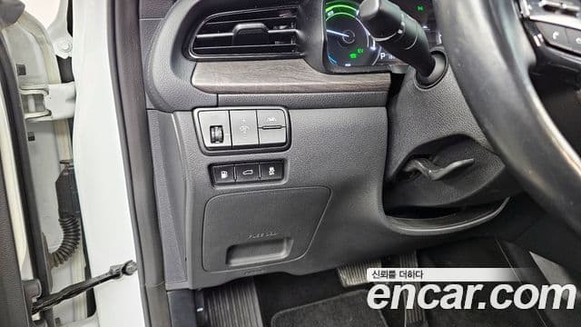 Kia K7 Premier гибрид Prestige, 2021 16