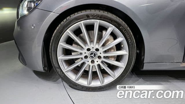 Mercedes-Benz E-класс W213 AMG Line, 2022 все фото