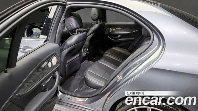 Mercedes-Benz E-класс W213 AMG Line, 2022 11