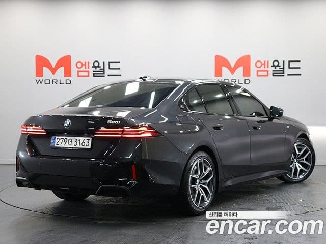 BMW 5시리즈 (G60) 520i M Sport, 2024 3