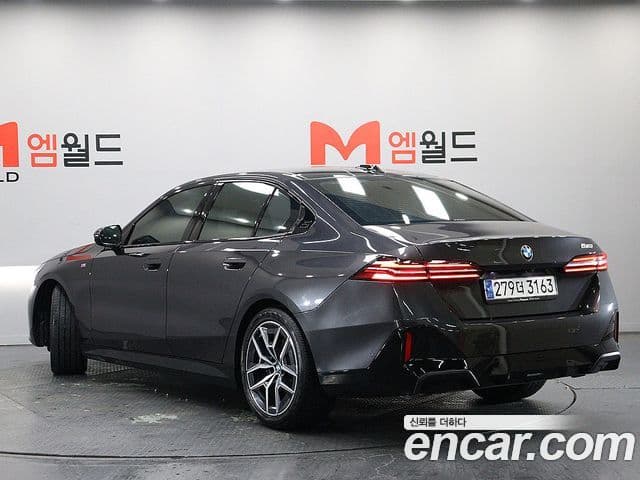 BMW 5시리즈 (G60) 520i M Sport, 2024 4