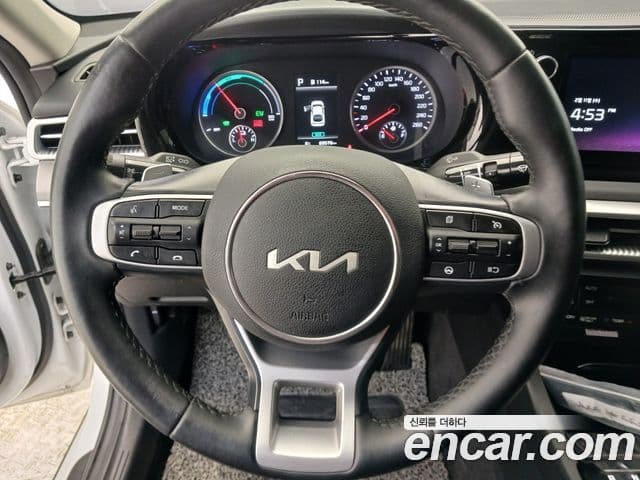 Kia K5 гибрид 3세대 Prestige, 2023 12