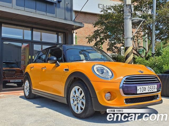 Mini Cooper 3세대, 2016 4