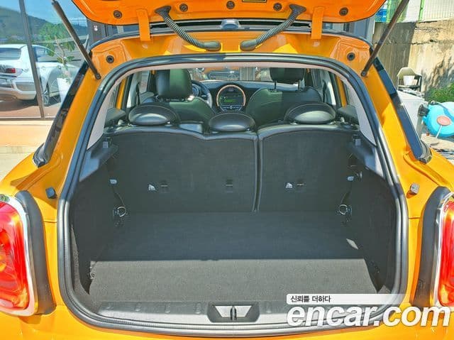 Mini Cooper 3세대, 2016 10