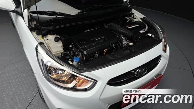 Hyundai Accent(новый кузов / новое поколение) дизель 1.6 VGT Smart, 2016 6