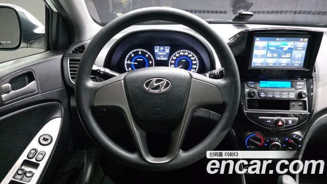 Hyundai Accent(новый кузов / новое поколение) дизель 1.6 VGT Smart, 2016 13