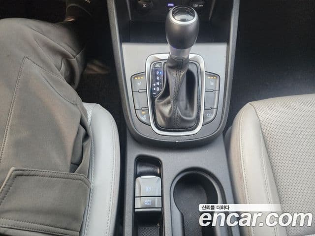 Hyundai The / новый New Kona гибрид Modern, 2021 12