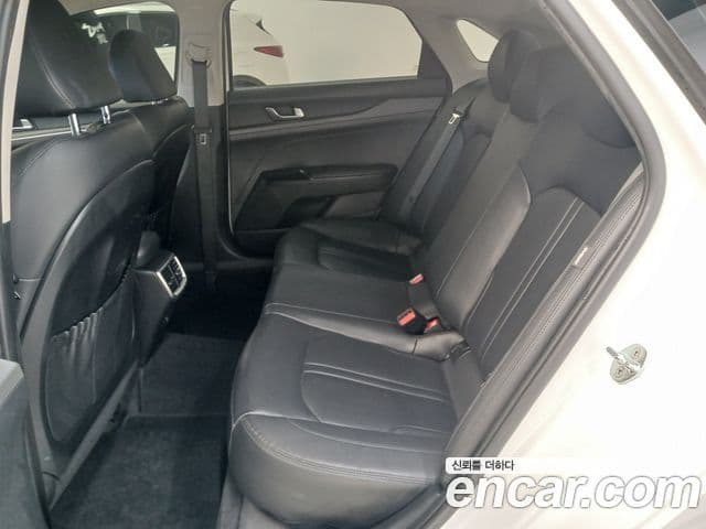 Kia K5 3세대 Prestige, 2022 10