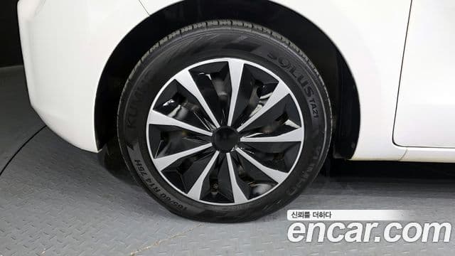 Kia The / новый New Ray Standard, 2022 все фото