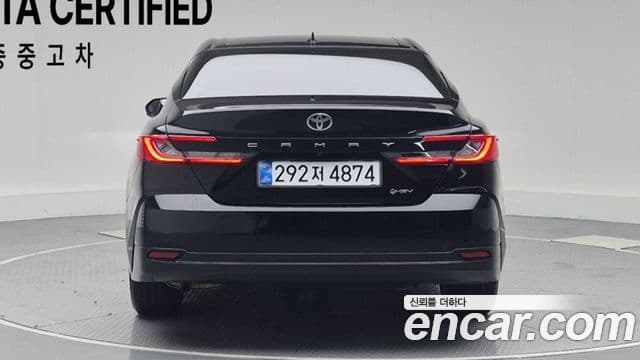 Toyota 캠리 (XV80) 2.5 XLE гибрид, 2025 4